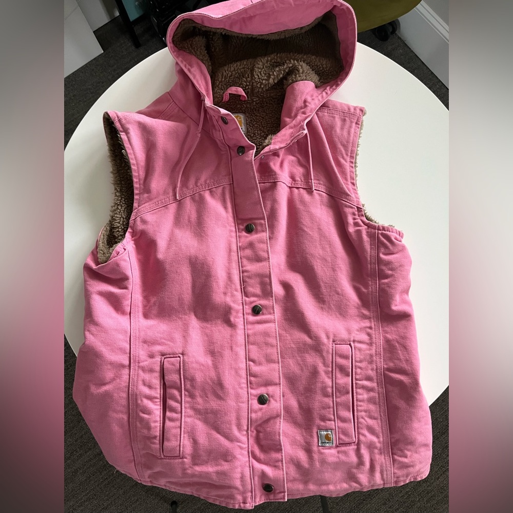 Carhartt women’s winter pink Sherpa lined hooded vest